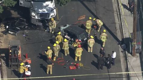 Driver killed in crash involving semi in downtown Los Angeles